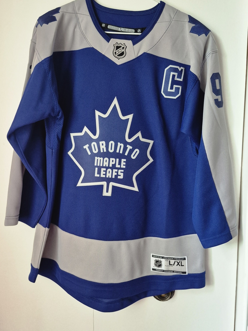 NWOT NHL Toronto MAPLE LEAFS Hockey Jersey 91 TAVARES Youth L/XL WOMEN XS